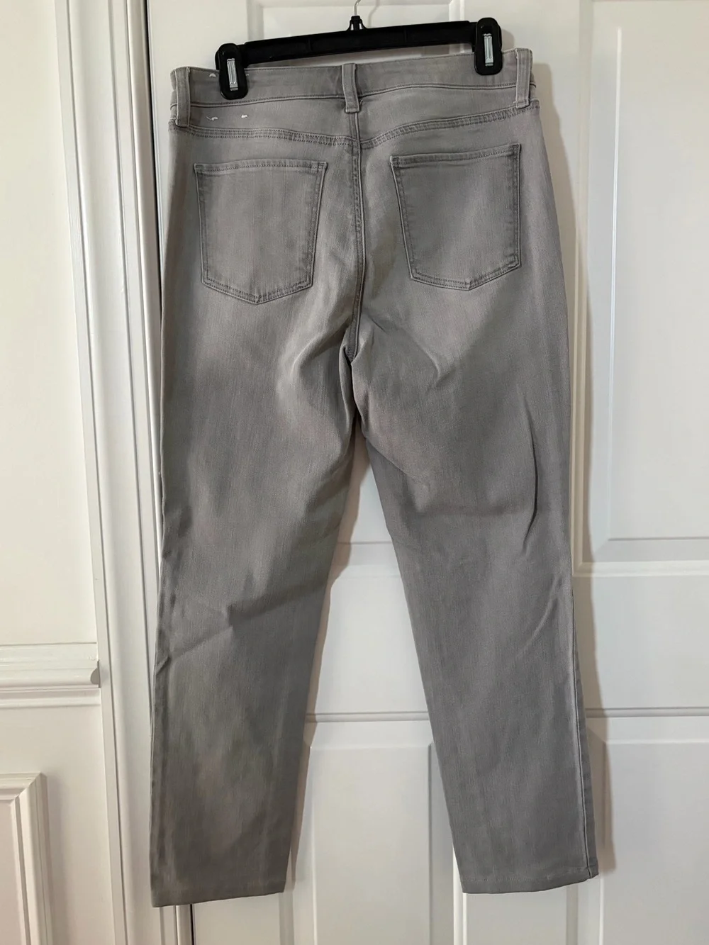 TALBOTS SLIM ANKLE JEANS - ZENITH WASH SIZE 6
